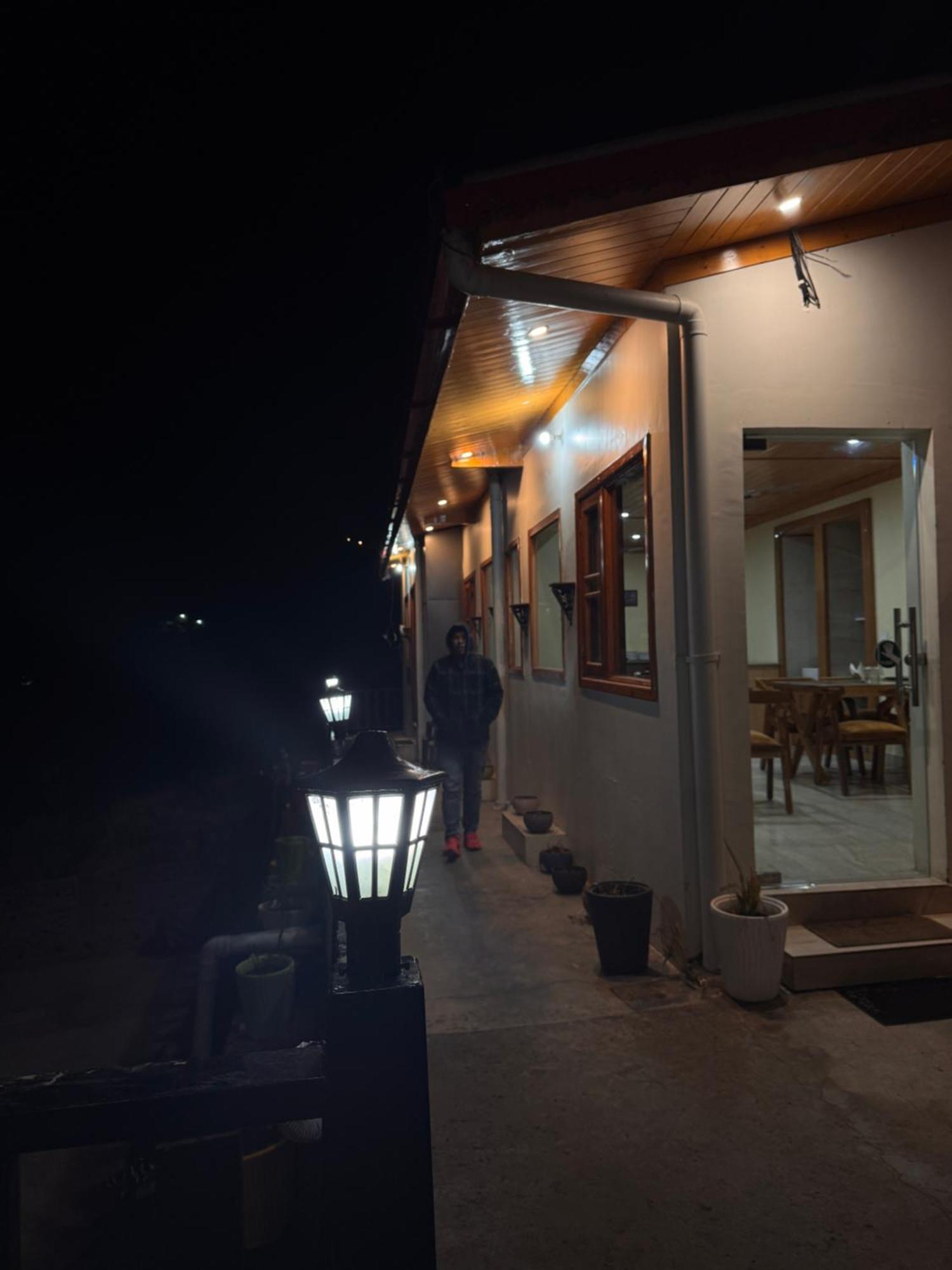The Vintage Hill Village - Himalayan Boutique Resort Kanatal Dış mekan fotoğraf