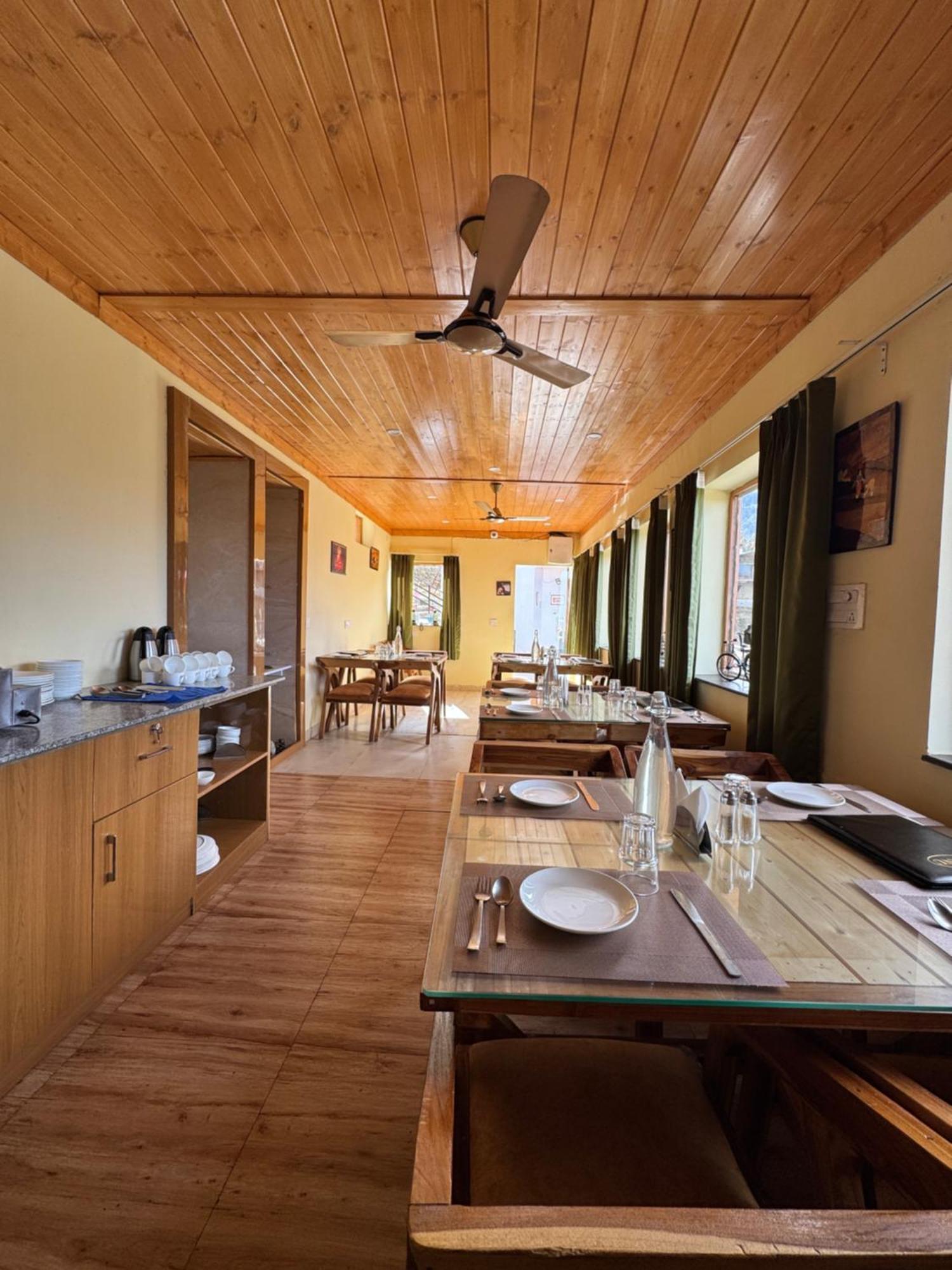 The Vintage Hill Village - Himalayan Boutique Resort Kanatal Dış mekan fotoğraf