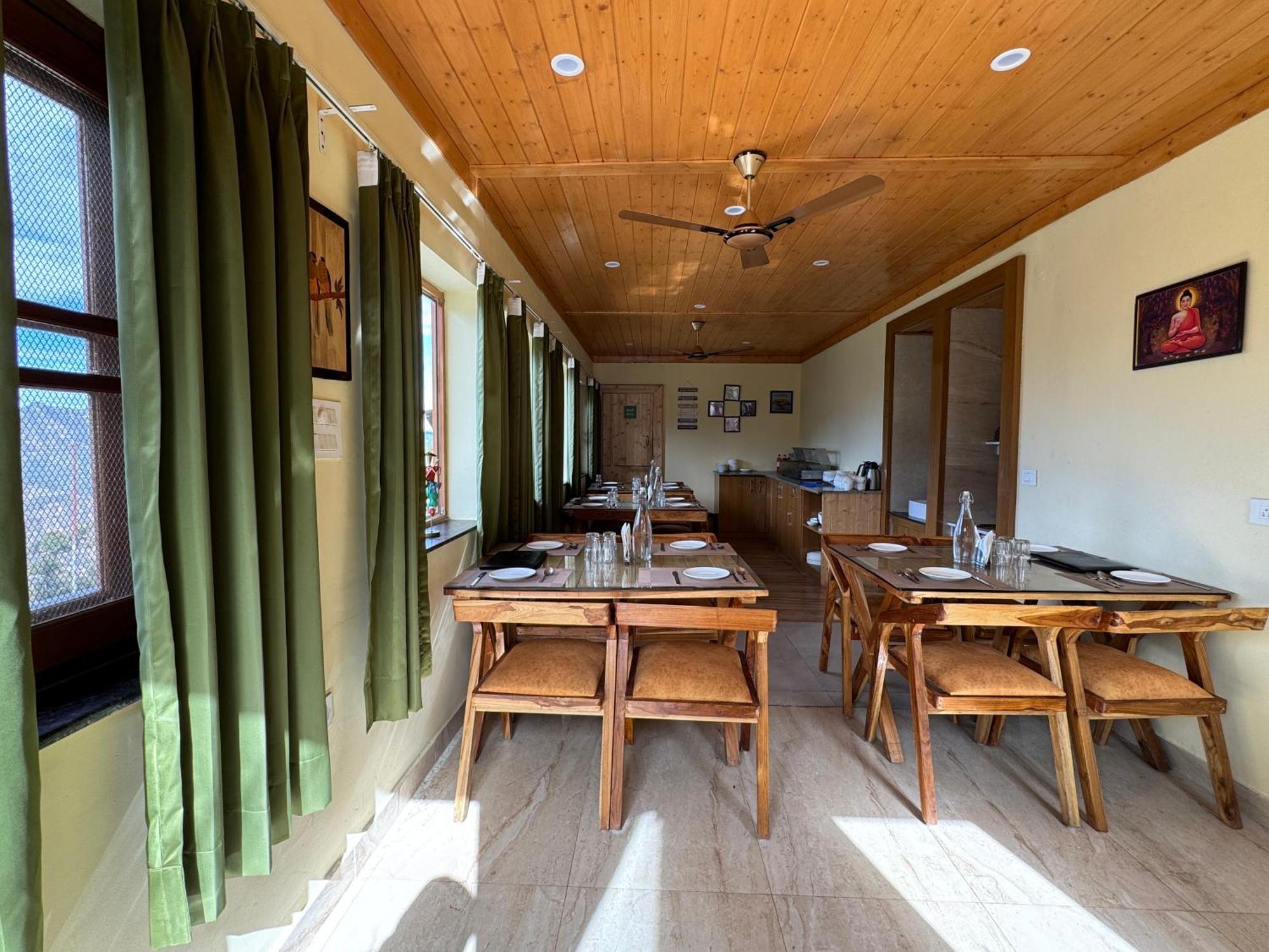 The Vintage Hill Village - Himalayan Boutique Resort Kanatal Dış mekan fotoğraf