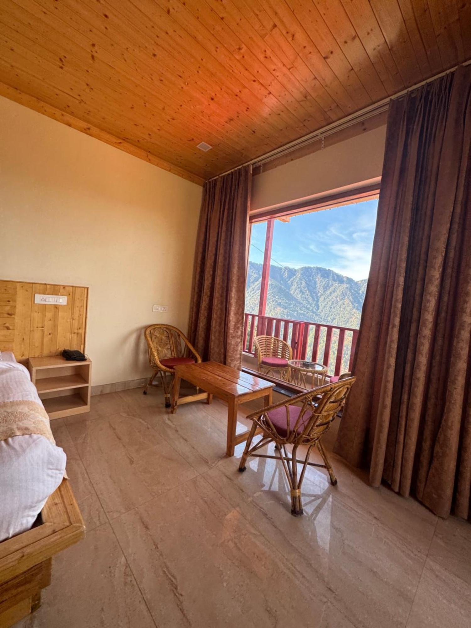 The Vintage Hill Village - Himalayan Boutique Resort Kanatal Dış mekan fotoğraf